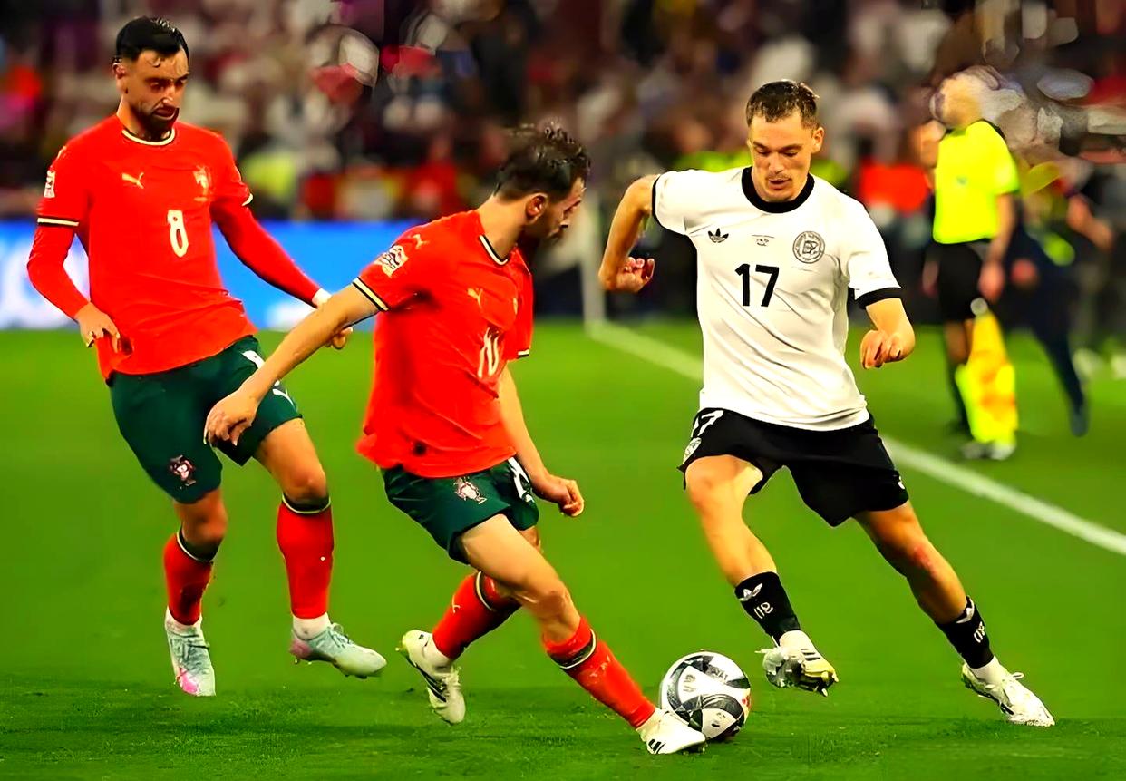 英雄联盟台服官网-转折点！密尔沃基雄鹿临场应变；德甲关键时刻攻防权衡；悬念犹存；赛程密集仍需轮换的简单介绍